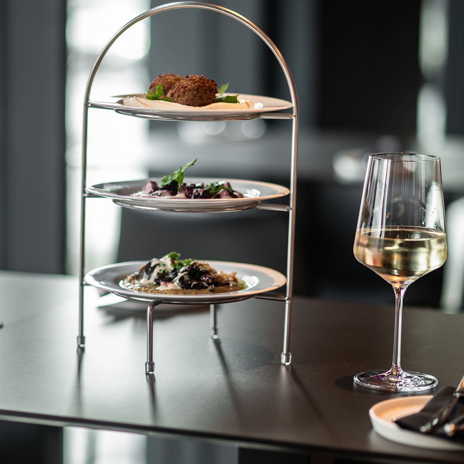 Levante Etagere